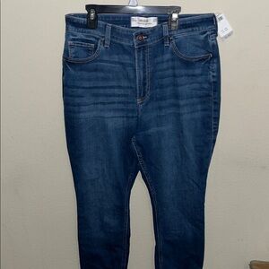 Hollister Women's Skinny Jeans - Dark Blue